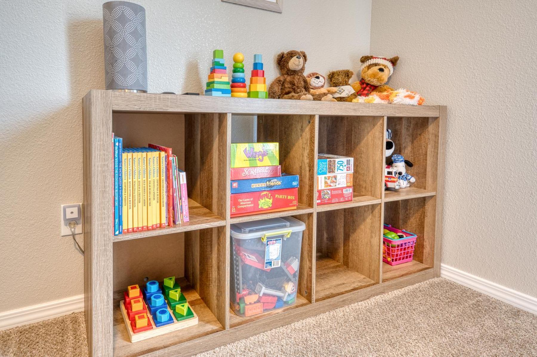 Family Friendly Playroom Garage Caldwell Ngoại thất bức ảnh